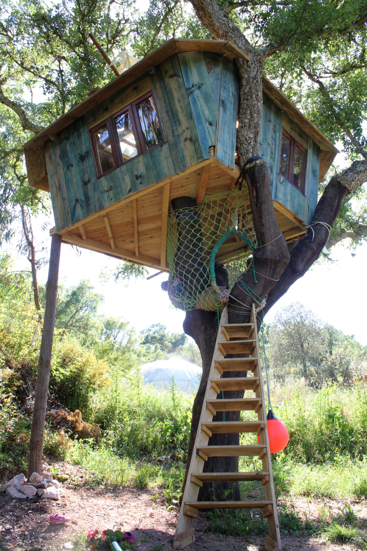 Tree house